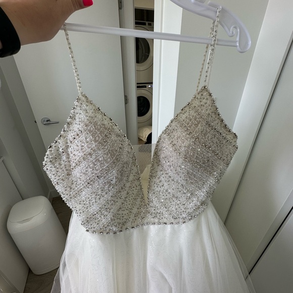 Mori Lee 8286 Bridal Size 22 - Picture 8 of 8